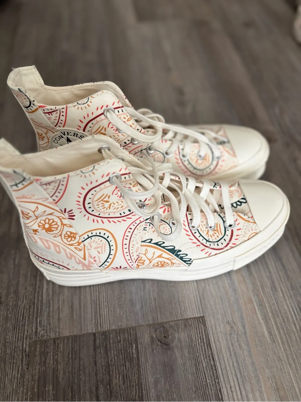 Converse High-Top Sneakers in Cream with Multicolor Paisley - Picture 2 of 4